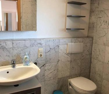 Uhldingen-Muehlhofen Apartment | Experience Oceanfront Bliss at Ferienwohnung Ankerplatz