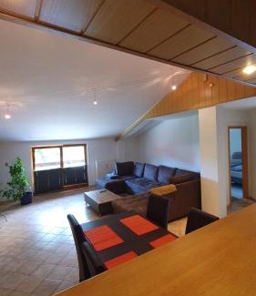 Wrist Apartment | Family-Friendly Ferienwohnung with High Guest Ratings