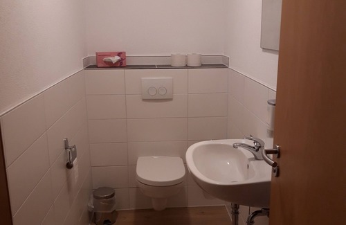 Rachtig Apartment | Spacious Apartment for Up to 11 with Pool & Terrace