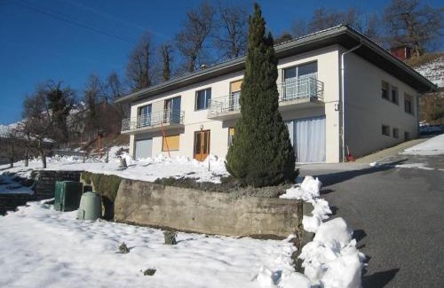 Chandolin-près-Savièse Apartment | Pet-Friendly Retreat at Ferienwohnung Dent Blanche