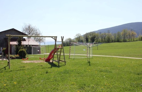 Teisendorf Apartment | Family-Friendly 60m² Ferienwohnung with Balcony & Reviews