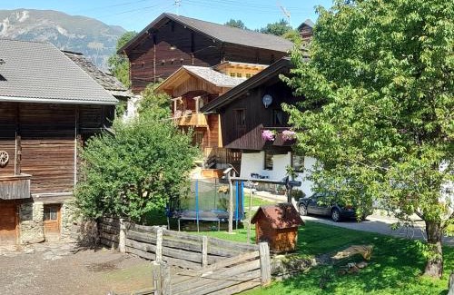 Grosskirchheim Apartment | Pet-Friendly Retreat at Ferienwohnung Dienerhof - 9.5/10 Rated