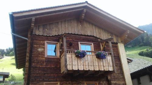 Grosskirchheim Apartment | Pet-Friendly Retreat at Ferienwohnung Dienerhof - 9.5/10 Rated