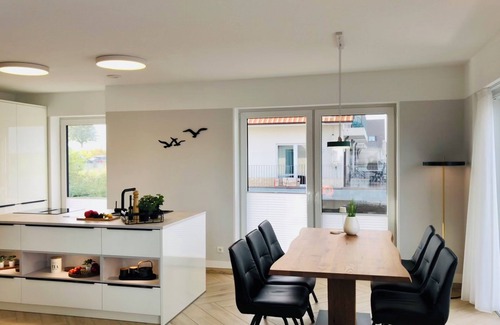 Harlesiel Apartment | Waterfront Retreat with Breathtaking Yachtharbor Views