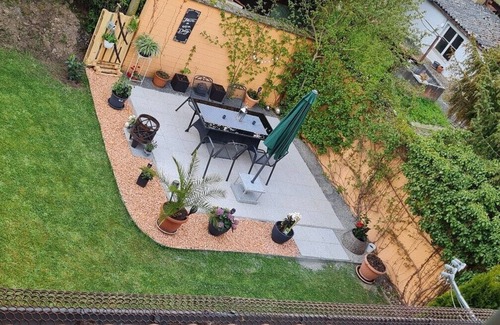 Volkach Apartment | Cozy Apartment in Volkach with Balcony & Family-Friendly Perks