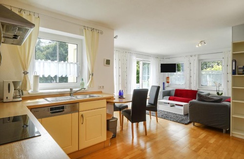 Neukirch Apartment | Family-Friendly Ferienwohnung Dorada with Pool Access