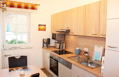 Boddenstedt Apartment | Top-Rated Ferienwohnung Drögemüller: Perfect for Families
