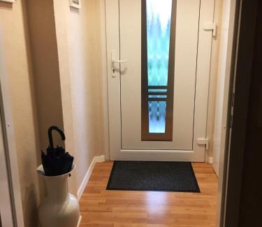 Region Hannover District Apartment | Family-Friendly Retreat at Ferienwohnung drei Eichen