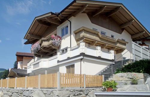Holdernach Apartment | Ideal Family Retreat at Ferienwohnung Eberharter