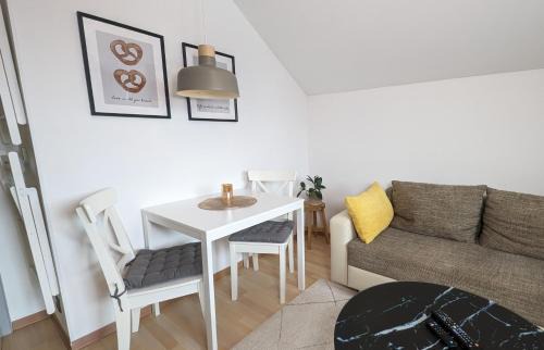 Doebriach Apartment | Pet-Friendly Ferienwohnung Edeltraud by the Lake & Ski Area