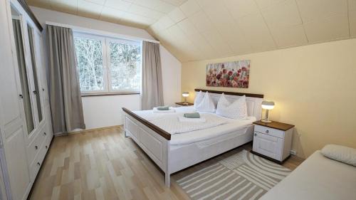 Doebriach Apartment | Pet-Friendly Ferienwohnung Edeltraud by the Lake & Ski Area