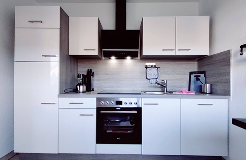 Edertal Apartment | Top-Rated Ferienwohnung Edersonne with Ocean Views