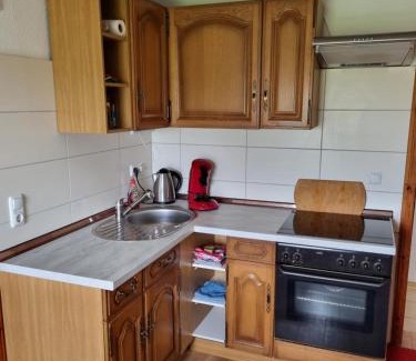 Katzow Apartment | Pet-Friendly Ferienwohnung Editha with Inviting Wintergarten