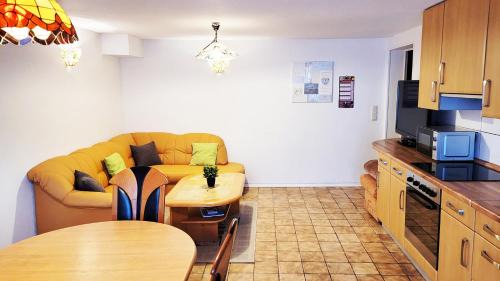Ebstorf Apartment | Pet-Friendly Retreat: Ferienwohnung Eichenweg - Wohnung I