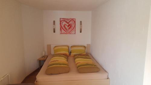 Kirchberg Apartment | Idyllic Oceanfront Retreat: Ferienwohnung Eisenring Awaits