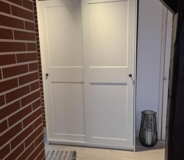 Ihlienworth Apartment | Cozy Ferienwohnung Elwetritsch Near the North Sea