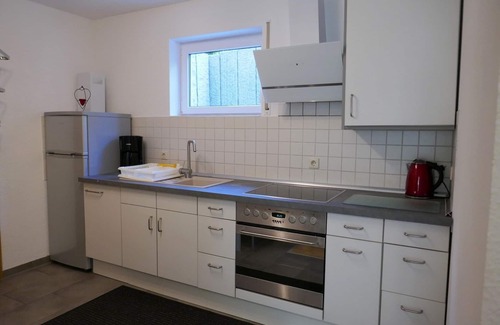 Muensingen Apartment | Cozy Ferienwohnung Emilia: Ideal for Couples with Kitchen