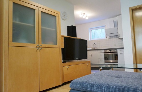 Muensingen Apartment | Cozy Ferienwohnung Emilia: Ideal for Couples with Kitchen