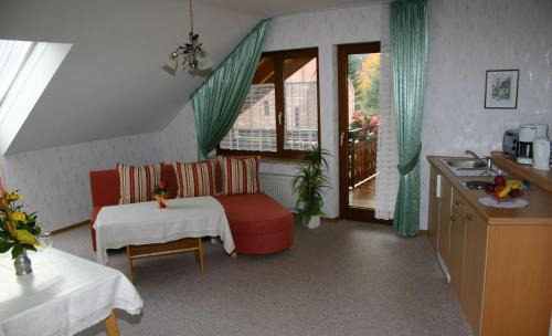 Enzklosterle Apartment | Family-Friendly Ferienwohnung ENZTALPERLE with 8.7 Rating