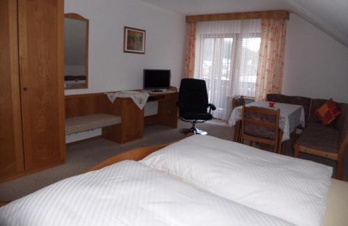Enzklosterle Apartment | Family-Friendly Ferienwohnung ENZTALPERLE with 8.7 Rating