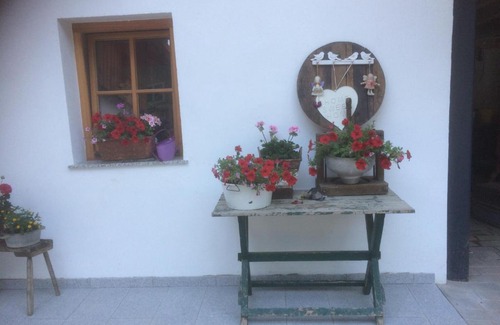Pettenbach Apartment | Discover Ferienwohnung Eschermühle: Pet & Child Friendly Stay