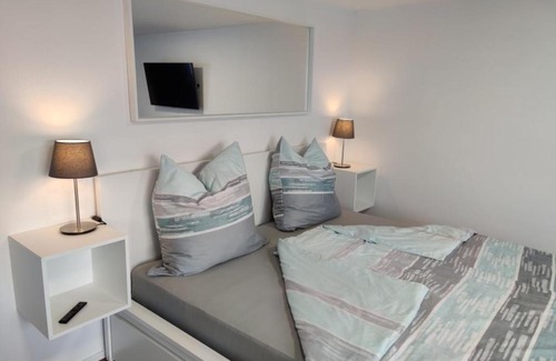 Frommern Apartment | Comfortable Ferienwohnung Eyach: Family-Friendly Escape