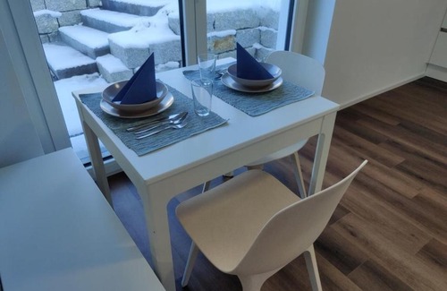 Frommern Apartment | Comfortable Ferienwohnung Eyach: Family-Friendly Escape