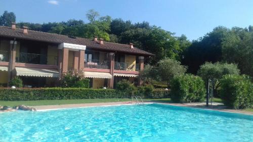 Ponti sul Mincio Apartment | Family-Friendly Apartment for 4 near Lake Garda's Shores