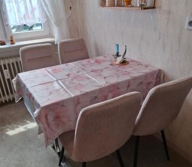 Oberzissen Apartment | Pet-Friendly Oceanfront Retreat at Ferienwohnung Fülbier