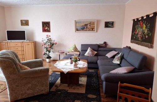 Oberzissen Apartment | Pet-Friendly Oceanfront Retreat at Ferienwohnung Fülbier