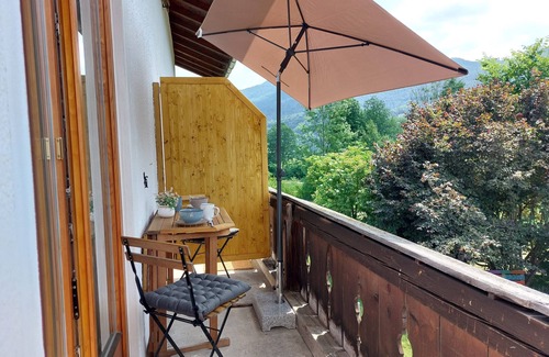 Schleching Apartment | Cozy Getaway for Two with Balcony and Kitchen Amenities