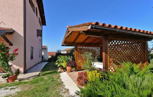 Bale Apartment | Family-Friendly Apartment for 5 in Beautiful Bale, Istria