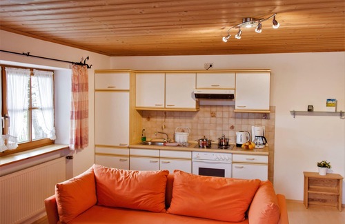 Berchtesgaden Apartment | Exceptional Ferienwohnung for Families with Kitchen Access