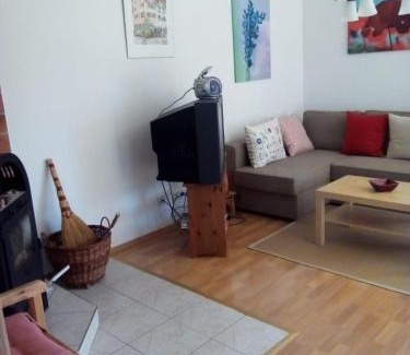 Dolni Lanov Apartment | Pet-Friendly Ferienwohnung Fabricio with High Guest Rating