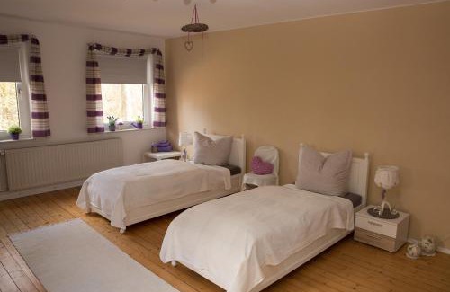 Wolpinghausen Apartment | Pet-Friendly Retreat at Ferienwohnung Falk - Rated 9.4/10