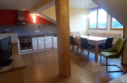 Rabenstein Apartment | Family-Friendly Ferienwohnung Falkenstein with Ocean Views
