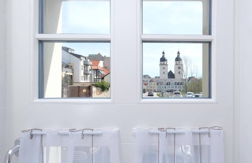 Plauen Apartment | Family-Friendly Ferienwohnung Rausch with Kitchen & Comfort