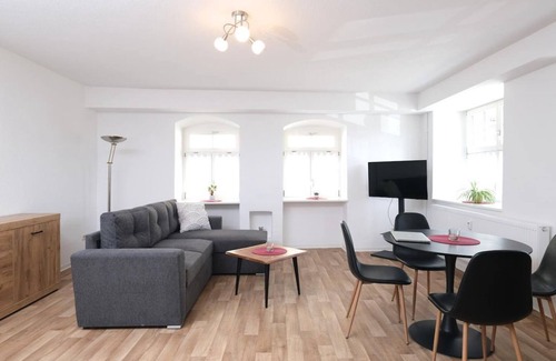 Plauen Apartment | Family-Friendly Ferienwohnung Rausch with Kitchen & Comfort