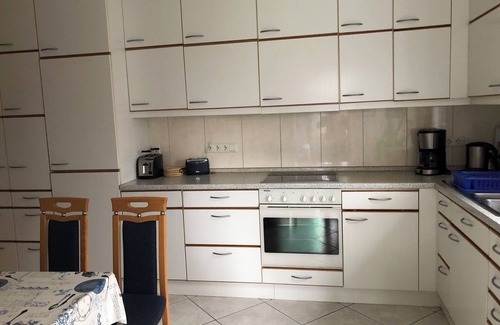 Alstatte Apartment | Cozy Ferienwohnung Feldjahns for Families of Up to 6