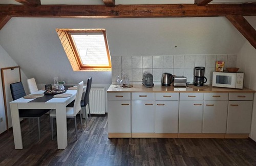 Hessenburg Apartment | Family-Friendly Getaway at Ferienwohnung Feldblick
