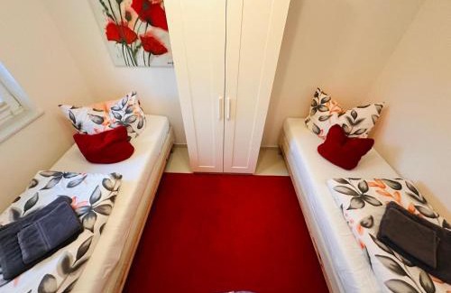 Joachimsthal Apartment | Oceanfront Ferienwohnung Felix: Family-Friendly Getaway