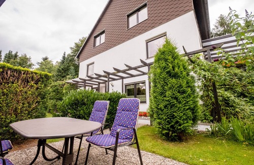 Bad Grund Apartment | Cozy Ferienwohnung Fernblick with Kitchen & Pet Friendly