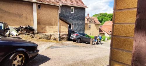 Bad Liebenstein Apartment | Pet-Friendly Ferienwohnung fleißige Biene with Great Reviews