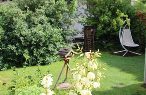 Witzenhausen Apartment | Pet-Friendly Ferienwohnung Frau Holle with Oceanfront Views