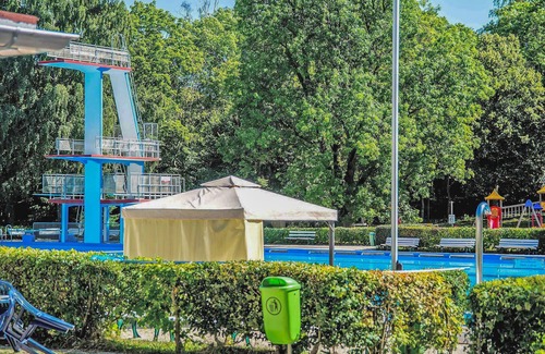 Friedrichroda Apartment | Cozy 2-Bedroom Getaway in Friedrichroda with Spa Access