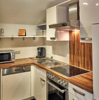 Silberberg Apartment | Explore Ferienwohnung Fritz: 4-Star Stay with Breakfast