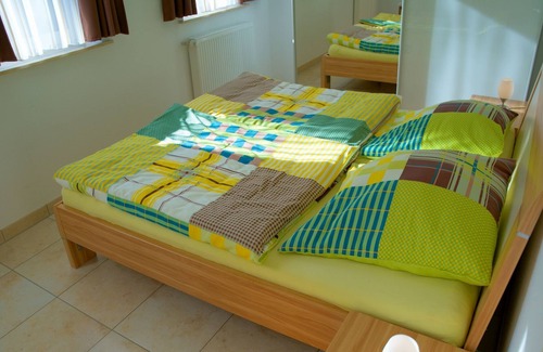 Bad Urach Apartment | Ferienwohnung Güterstein 60qm, 1 Schlafzimmer, max. 2 Personen