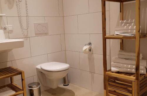 Diessen am Ammersee Apartment | Pet-Friendly Ferienwohnung Gutshof near Scenic Lake