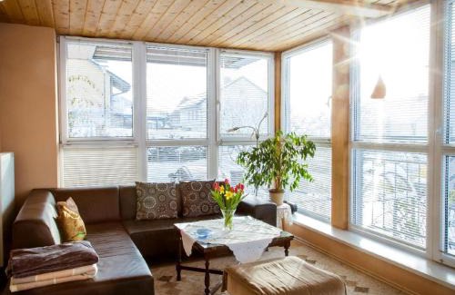 Freyung Apartment | Family-Friendly Ferienwohnung "Gaby" - 4-Star Rated Escape