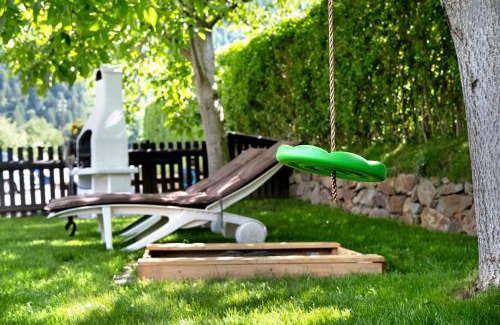 Laas Apartment | Pet-Friendly Ferienwohnung Garboshof for Family Getaways